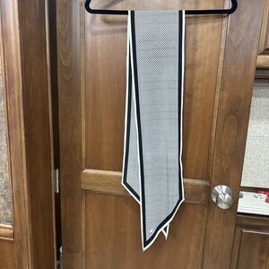 vintage vera neumann oblong Black And Ivory Scarf